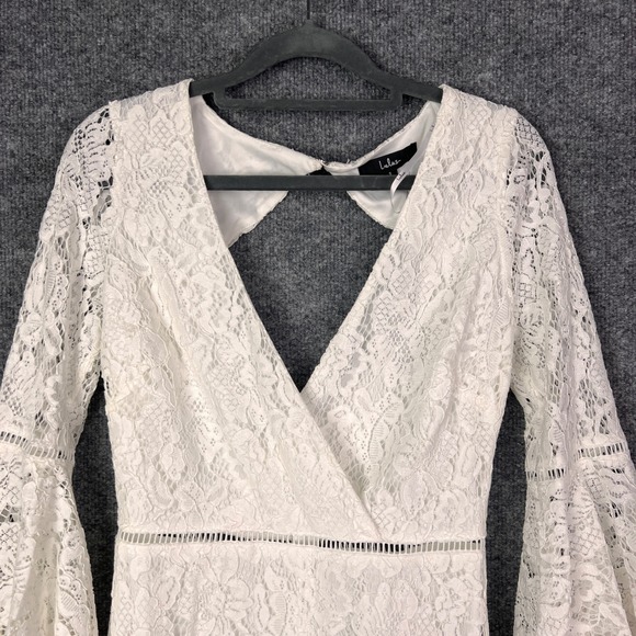NEW Lulus White Lace Romper Long Bell Sleeve V Neck Cutout Back Women's Size S - Picture 3 of 9